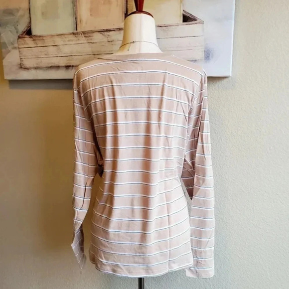 SO | Classic Long Sleeve Top in Tan sz 3X - Picture 3 of 7